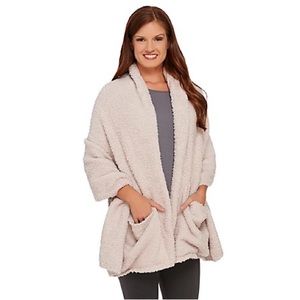 Barefoot dreams travel shawl